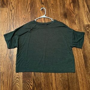 NWOT Banana Republic Luxespun Boxy T-shirt in Green